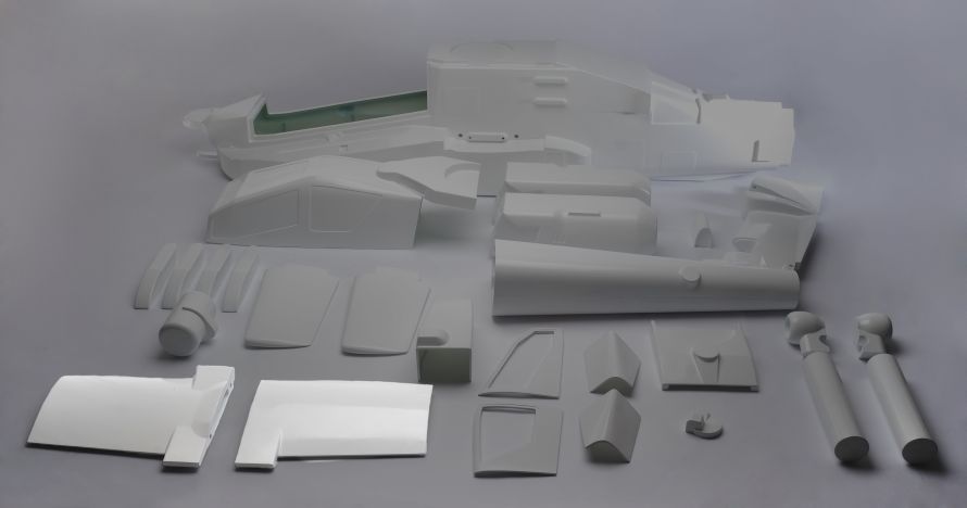 Stummelflügel Apache 1:7 li. u. re.